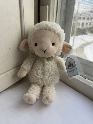 A photo of Fuzzkin Lamb Jellycat taken by katsjellies