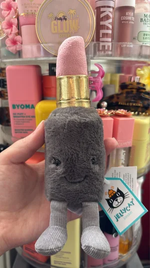 A photo of Kooky Cosmetic Lipstick Jellycat taken by Jelly_Journey