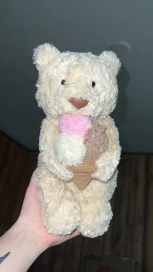 Oatus Bear with Ice Cream 🇺🇸 Jellycat photo uploaded by mayasjellycats133