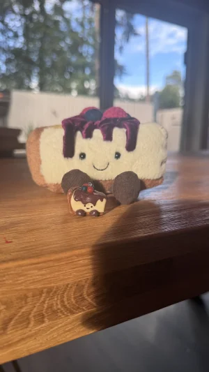 Amuseables Crember Cheesecake 🇺🇸 Jellycat photo