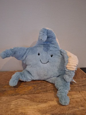 A photo of Skye Starfish Jellycat taken by Sofie