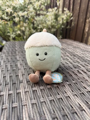 A photo of Amuseables Glisten Acorn Jellycat taken by Costagirljellies