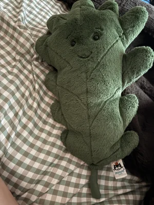 Woodland Oak Tree Leaf - Large Jellycat | Jelly Journal