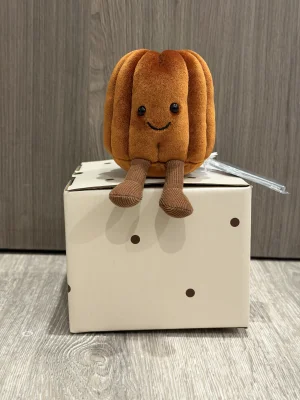 Amuseable Carole Canelé 🇫🇷 Jellycat | Jelly Journal