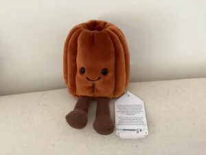 Amuseable Carole Canelé 🇫🇷 Jellycat photo
