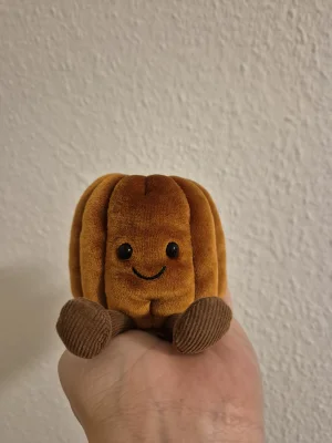 Amuseable Carole Canelé 🇫🇷 Jellycat | Jelly Journal