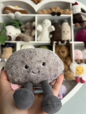 Amuseables Pebble Jellycat photo