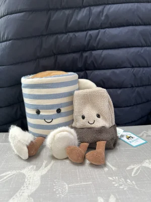 Amuseables May Macaron Jellycat photo