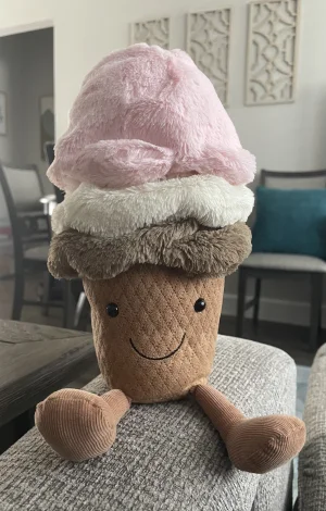 A photo of Amuseables Ice Cream - Medium Jellycat taken by sheesh1744