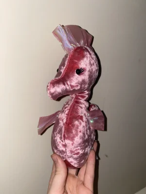 A photo of Coral Cutie Pink Jellycat taken by Jellyobsessed13