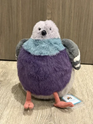 A photo of Leicester Pigeon 🇬🇧  Jellycat taken by BunnyBPatt