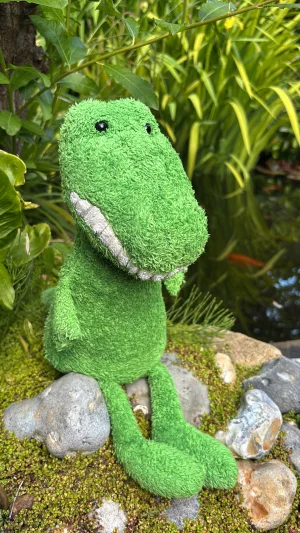 A photo of Toothy Croc Jellycat taken by Jelly_Journey