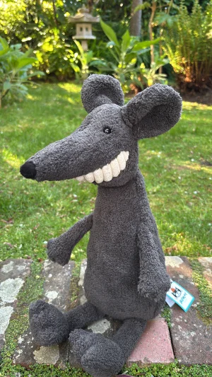 A photo of Toothy Rat Jellycat taken by Jelly_Journey