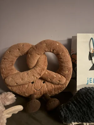 Amuseables Pretzel - Huge Jellycat photo uploaded by Stilley