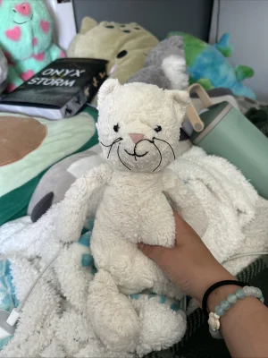 Bashful Cream Kitten Jellycat | Jelly Journal