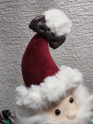 A photo of Crimson Santa Jellycat taken by Jelly_0ne