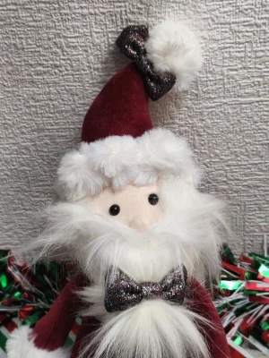 A photo of Crimson Santa Jellycat taken by Jelly_0ne