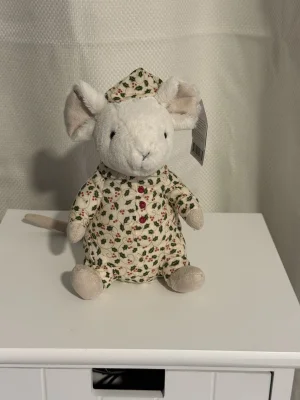 A photo of Merry Mouse Bedtime Jellycat taken by Bunnylove