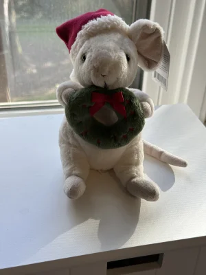 Merry Mouse Wreath Jellycat | Jelly Journal