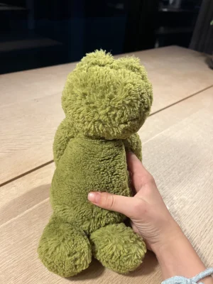 Bashful Frog Jellycat photo