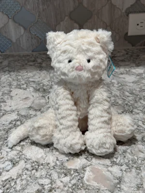 Fuddlewuddle Kitty - Medium Jellycat photo uploaded by SnowLeopard821