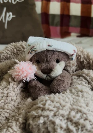 Bashful Otter - Small Jellycat photo