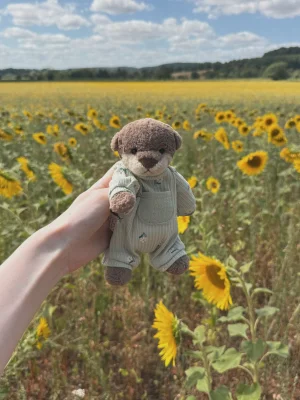 Bashful Otter - Small Jellycat photo