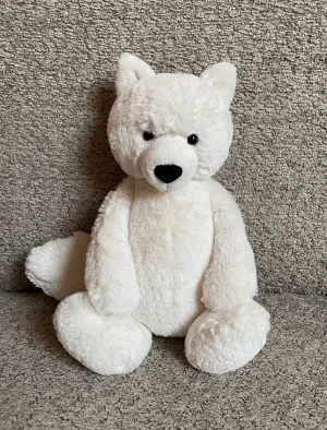 Bashful Arctic Fox Jellycat | Jelly Journal