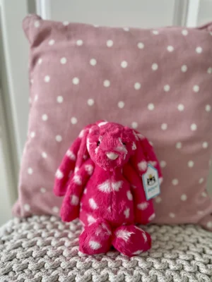 A photo of Josie Bashful Bunny Jellycat taken by Embracingbethan