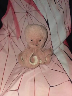 Odell Octopus - Tiny Jellycat photo