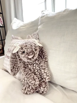 Bashful Luxe Bunny Pine Jellycat photo