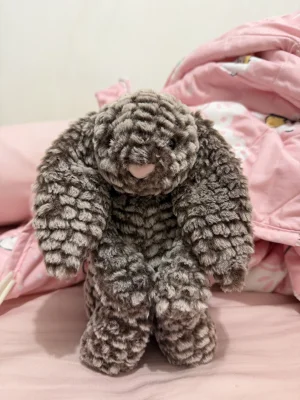 Bashful Luxe Bunny Pine Jellycat photo