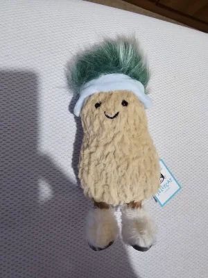 Amuseables Peanut 'Après Ski' Jellycat photo