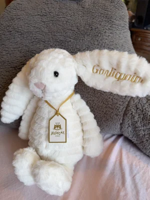  Bashful Luxe Bunny Nimbusぬいぐるみ Bashful Luxe Bunny Nimbus with Personalized Cream Jumper