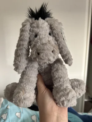 A photo of Fuddlewuddle Donkey - Medium Jellycat taken by Hanstrawberry