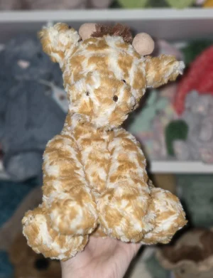 Fuddlewuddle Giraffe Jellycat photo