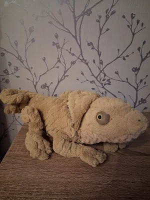 Logan Lizard Jellycat photo