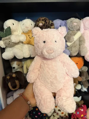 Leola Bear - Medium Jellycat photo
