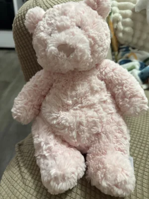 Leola Bear - Medium Jellycat photo