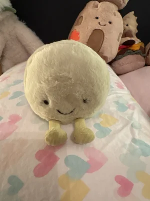 Amuseables Max Macaron Jellycat photo