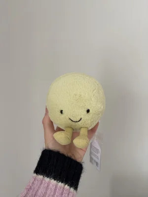 Amuseables Max Macaron Jellycat photo