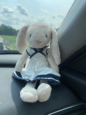 Lottie Sailing Bunny Jellycat | Jelly Journal