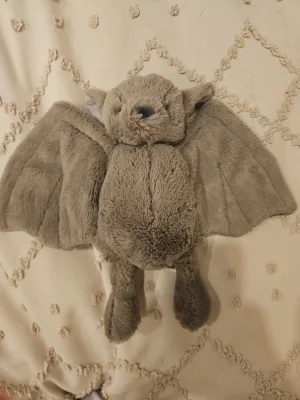 Bashful Bat - Medium Jellycat | Jelly Journal