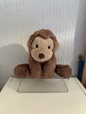 A photo of Smudge Monkey - Medium Jellycat taken by Bethanyxox