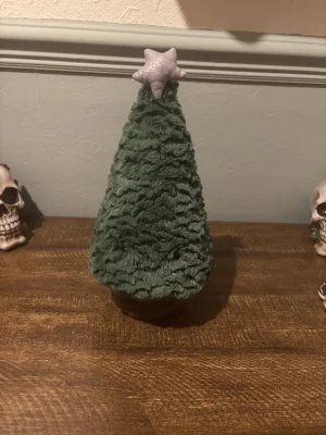 Amuseables Fraser Fir Christmas Tree - Small Jellycat photo uploaded by Slanelivhill
