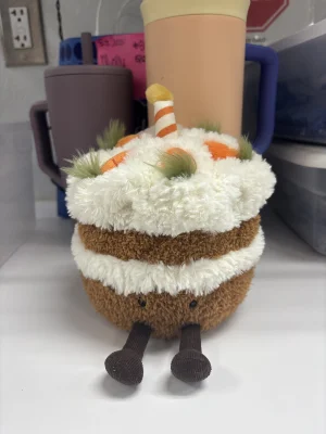 Amuseables Carrot Cake Jellycat | Jelly Journal
