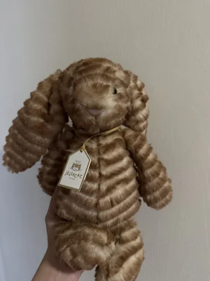 Bashful Luxe Bunny Juniper Jellycat | Jelly Journal