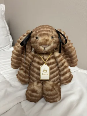 Bashful Luxe Bunny Juniper Jellycat photo uploaded by jelly20