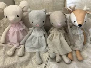 A photo of Jolie Mouse Jellycat taken by VagaVerve :o)