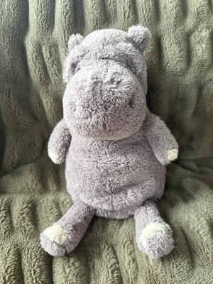 Bashful Hippo - Grey Jellycat | Jelly Journal